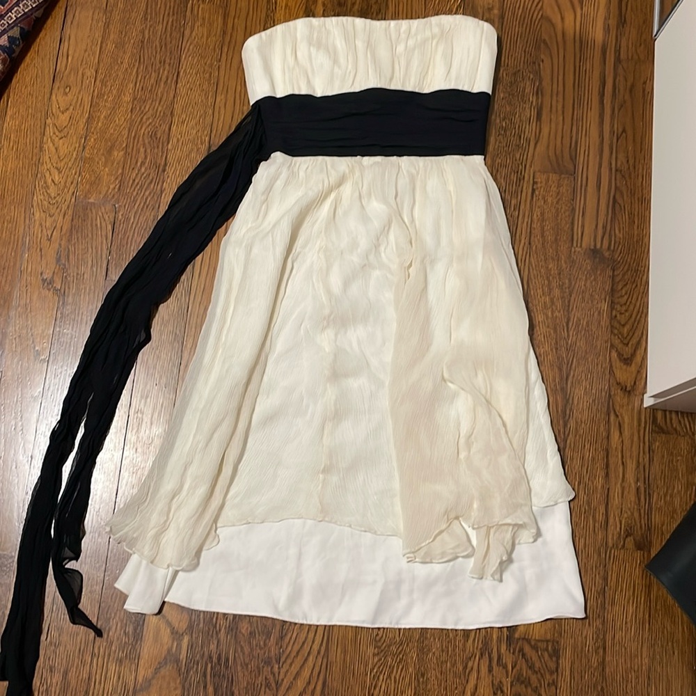 Ann Taylor women’s  white/ Cream with black waist,long ribbon, strapless dress